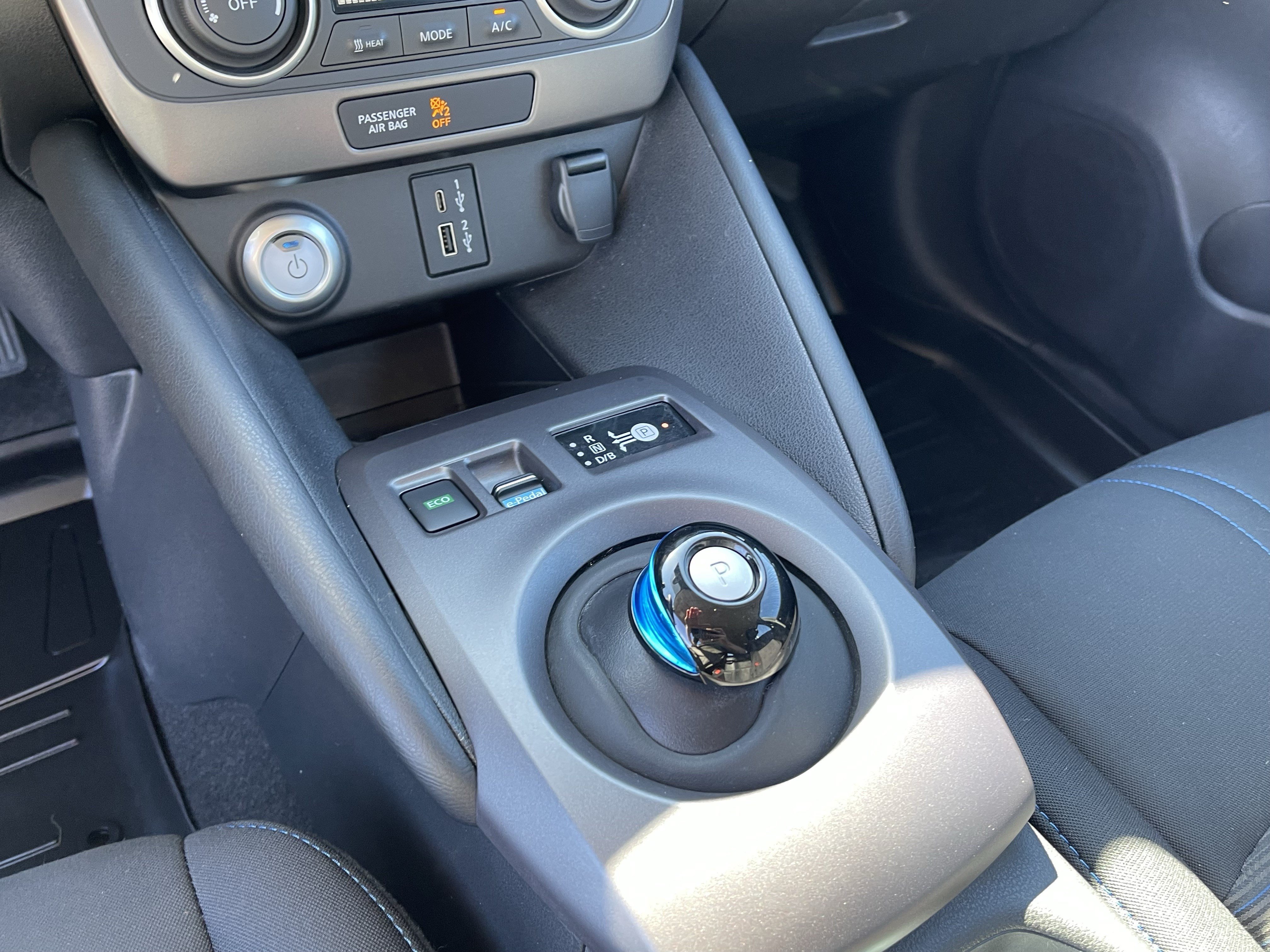 Used 2025 Nissan Leaf S FWD image 24
