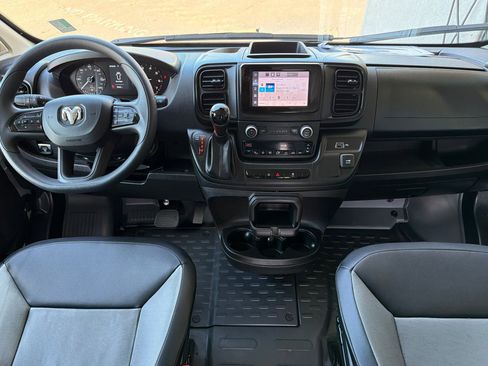 Used 2025 RAM ProMaster 2500 w/ Convenience Group FWD image 11