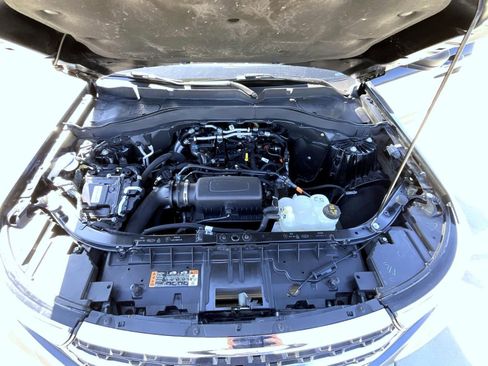 Used 2022 Ford Explorer XLT w/ Equipment Group 202A AWD/4WD image 27