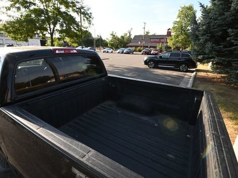 Used 2019 Toyota Tundra SR5 AWD/4WD image 6