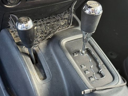 Used 2015 Jeep Wrangler Unlimited Sport w/ Quick Order Package 24S image 12