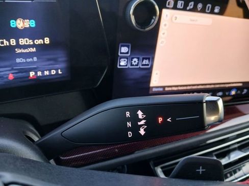 Certified 2024 Chevrolet Traverse RS image 22