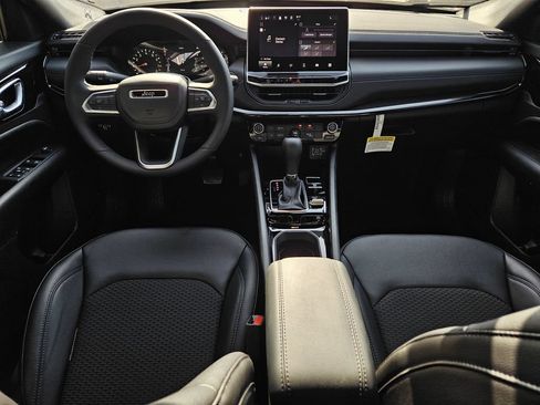 New 2026 Jeep Compass Latitude AWD/4WD image 8