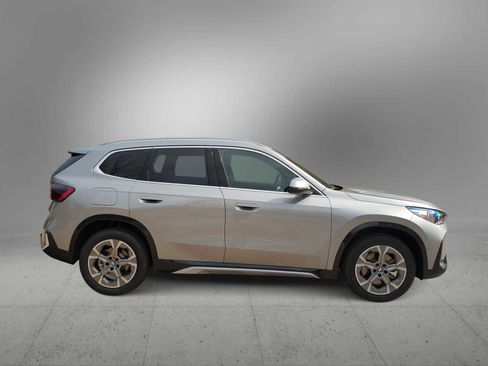 Used 2026 BMW X1 xDrive28i image 9