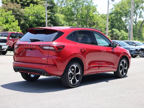 Certified 2023 Ford Escape ST-Line Elite w/ Premium Technology Package AWD/4WD image 5