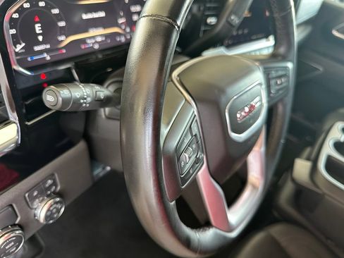 Used 2025 GMC Sierra 1500 SLT RWD image 19