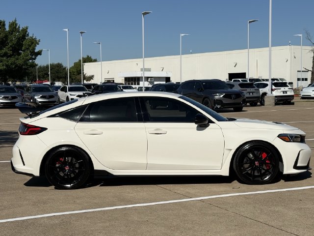 Used 2025 Honda Civic Type R image 3