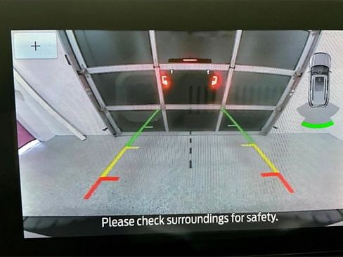 Used 2023 Ford Explorer XLT image 14