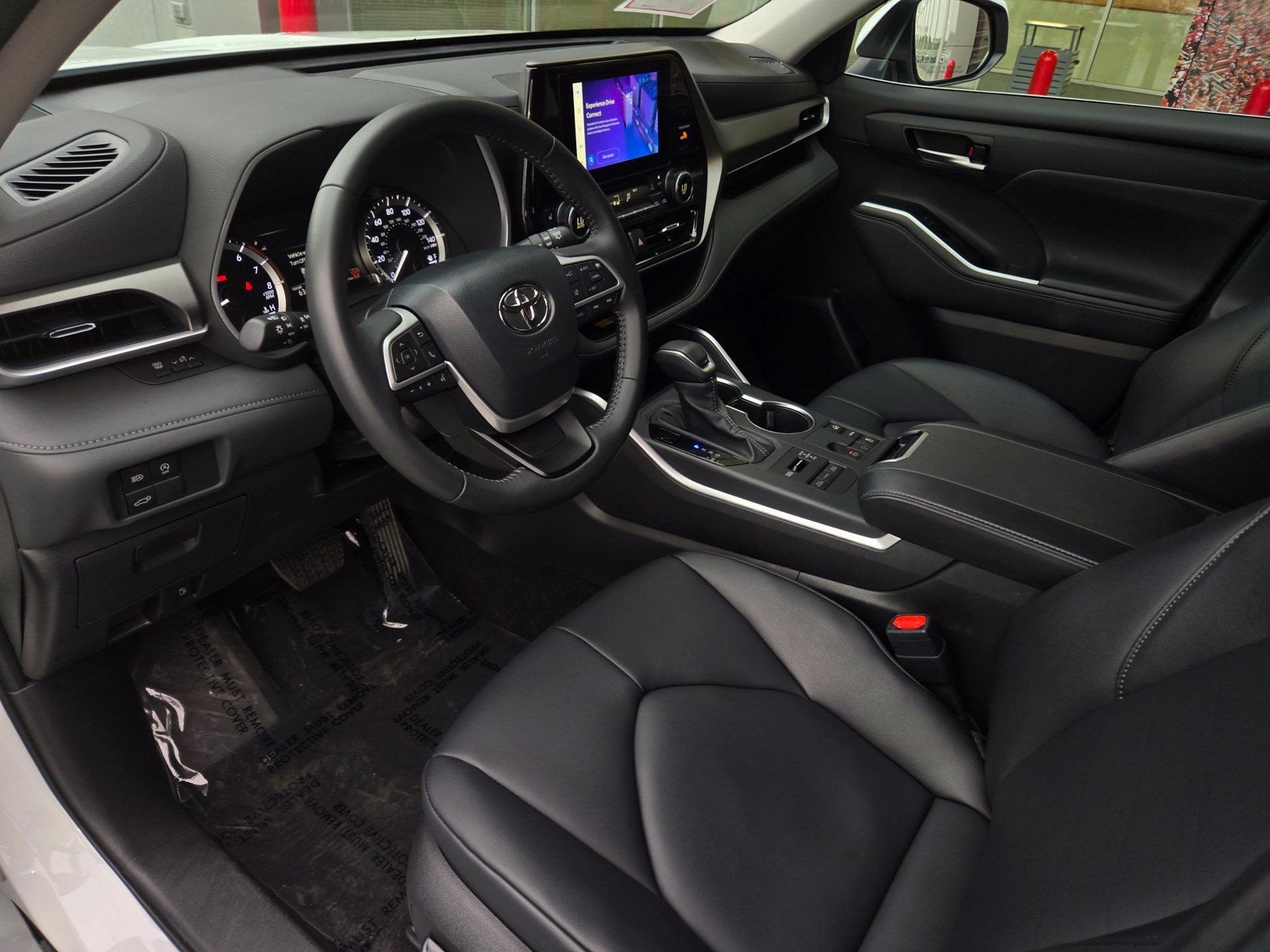 Certified 2026 Toyota Highlander XLE AWD/4WD image 8