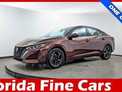 Used 2025 Nissan Sentra SV image 1