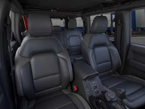 New 2026 Ford Bronco Outer Banks w/ Sasquatch Package AWD/4WD image 10
