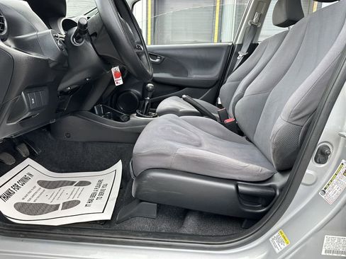 Used 2011 Honda Fit image 11