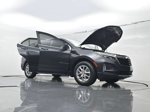 Used 2023 Chevrolet Equinox LT FWD image 30