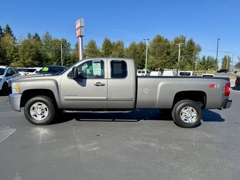 Used 2008 Chevrolet Silverado 2500 LTZ w/ Suspension Package, Off-Road image 7