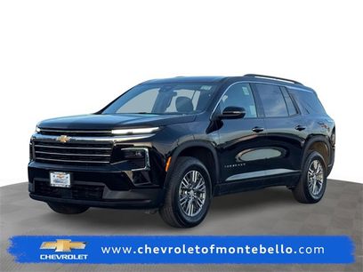 Certified 2025 Chevrolet Traverse LT