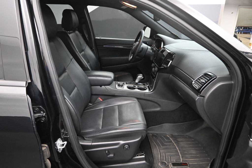 Used 2019 Jeep Grand Cherokee High Altitude AWD/4WD image 11