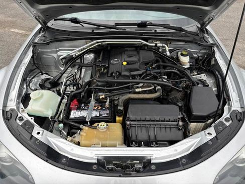 Used 2006 MAZDA MX-5 Miata Sport w/ Suspension Pkg image 10