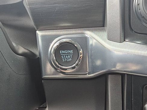 New 2025 Ford F150 Lariat w/ Equipment Group 501A Mid image 18