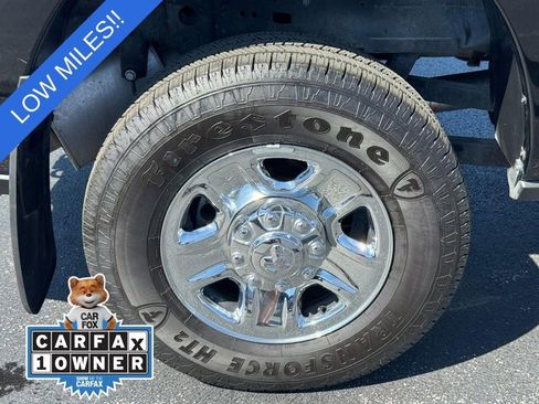 Used 2024 RAM 2500 Tradesman w/ Chrome Appearance Group image 10