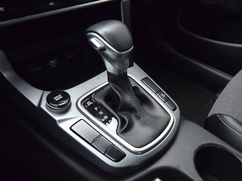 Used 2021 Kia Seltos S FWD image 25