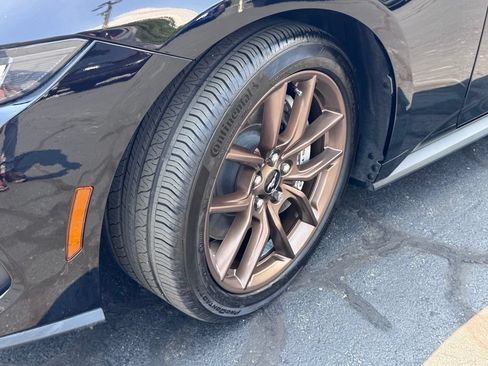 Used 2025 Ford Mustang GT Premium RWD image 16