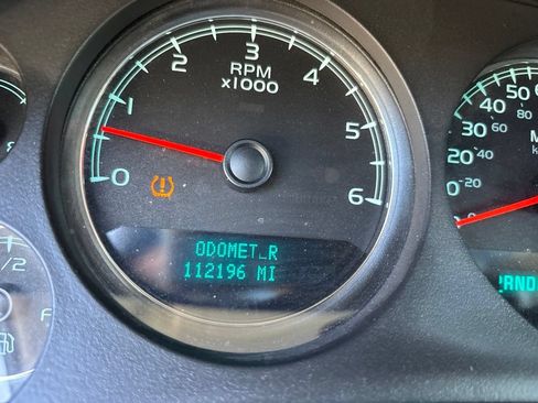 Used 2008 GMC Sierra 2500 SLT w/ Sun And Navigation Package AWD/4WD image 15