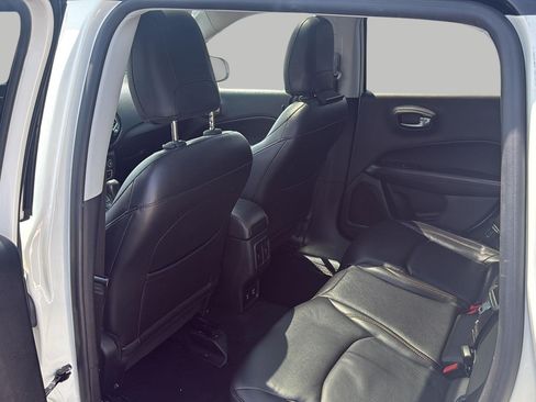 Used 2018 Jeep Compass Limited w/ Safety & Security Group AWD/4WD image 40