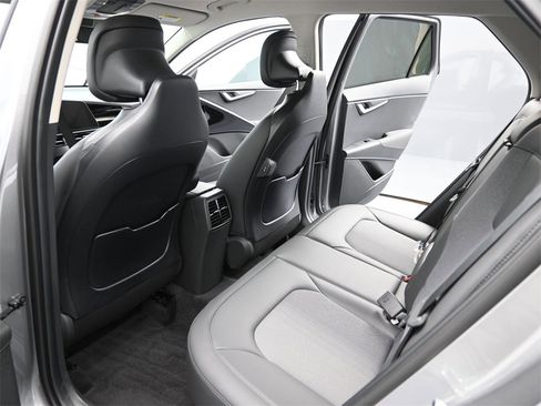 New 2025 Kia Niro EX image 16