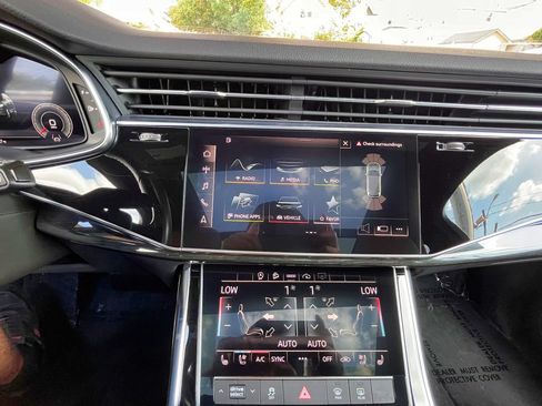 Used 2022 Audi Q7 2.0T Premium Plus AWD/4WD image 30