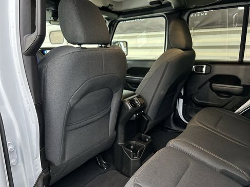 Used 2024 Jeep Wrangler Sport S image 13