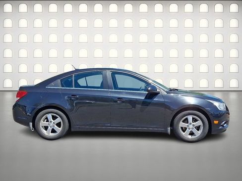 Used 2014 Chevrolet Cruze LT w/ Technology Package FWD image 8