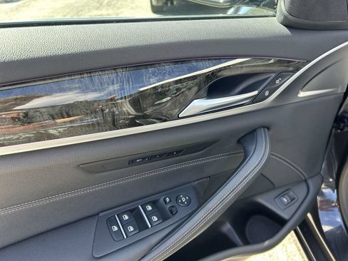 Used 2023 BMW 540i xDrive w/ Convenience Package AWD/4WD image 16