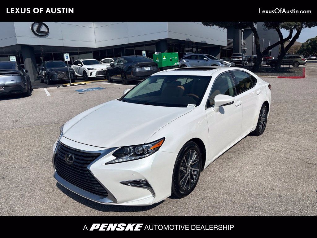 Used 2016 Lexus ES 350 w/ Luxury Package w/Wood Trim FWD image 1
