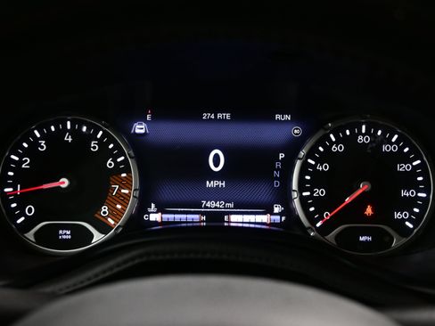 Used 2021 Jeep Renegade Latitude AWD/4WD image 22
