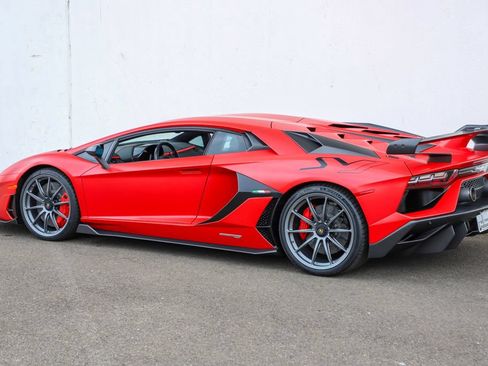 Used 2019 Lamborghini Aventador SVJ AWD/4WD image 8