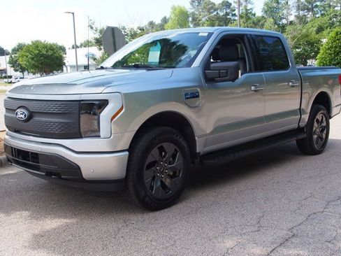Certified 2025 Ford F150 Lightning Flash AWD/4WD image 3