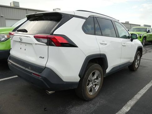 Used 2023 Toyota RAV4 XLE FWD image 7
