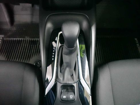 Used 2020 Toyota Corolla LE image 22