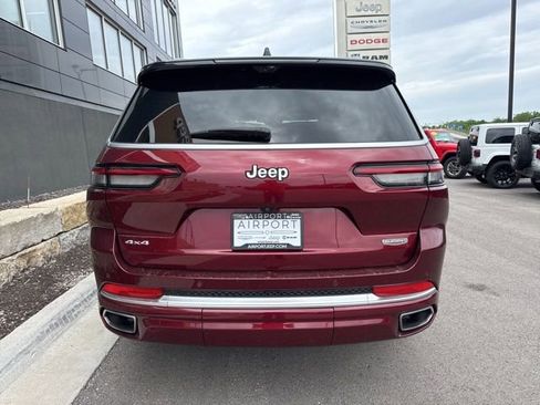 Used 2024 Jeep Grand Cherokee L Summit AWD/4WD image 4