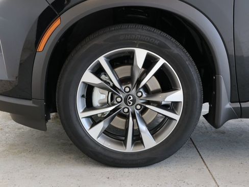 Certified 2025 INFINITI QX60 Luxe w/ Vision Package AWD/4WD image 55