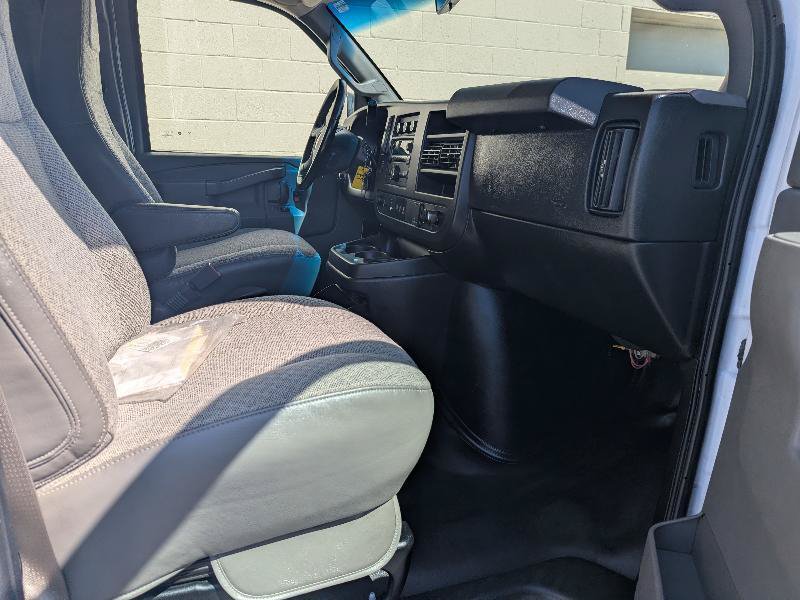 Used 2021 Chevrolet Express 3500 w/ Power Convenience Package RWD image 22