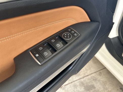Used 2015 Mercedes-Benz E 550 Cabriolet image 45