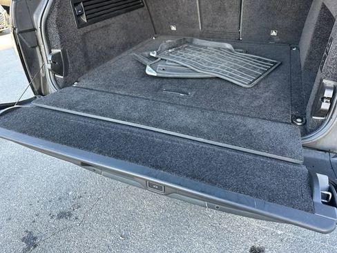 Used 2018 Land Rover Range Rover HSE image 36