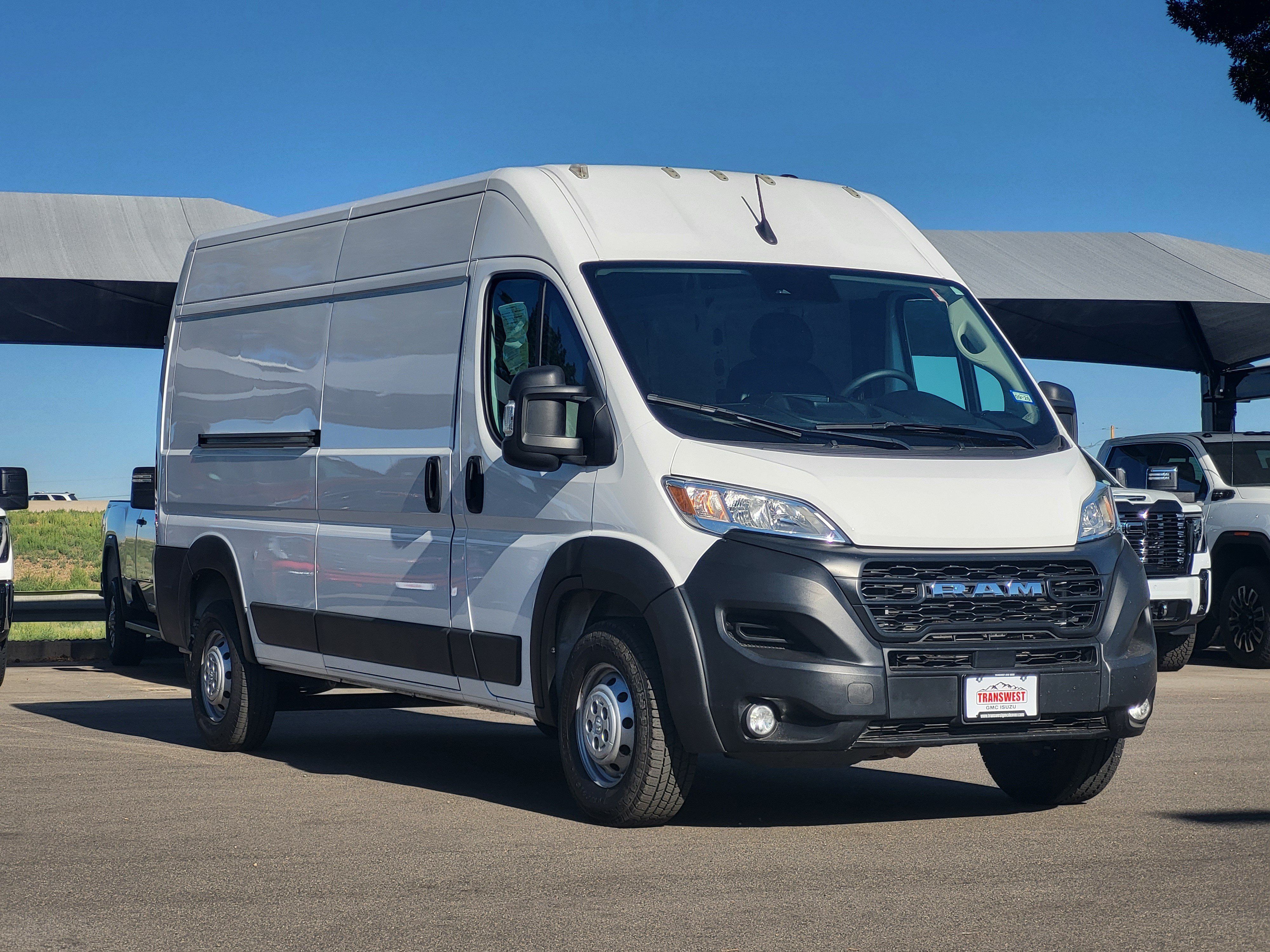 Used 2025 RAM ProMaster 2500 w/ Convenience Group FWD image 3