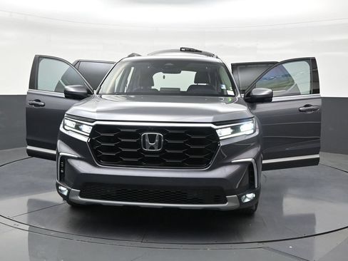Used 2024 Honda Pilot Elite image 32