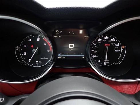 Used 2021 Alfa Romeo Stelvio Ti w/ Nero Edizione AWD/4WD image 28