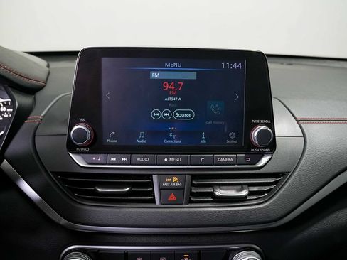 Used 2021 Nissan Altima 2.5 SR FWD image 13
