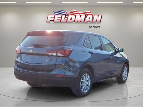 Used 2024 Chevrolet Equinox LS w/ LS Convenience Package FWD image 6