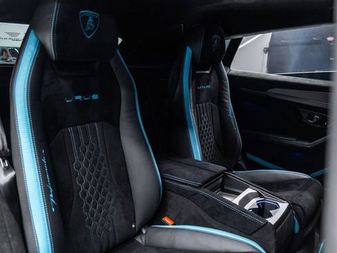Used 2023 Lamborghini Urus Performante AWD/4WD image 52