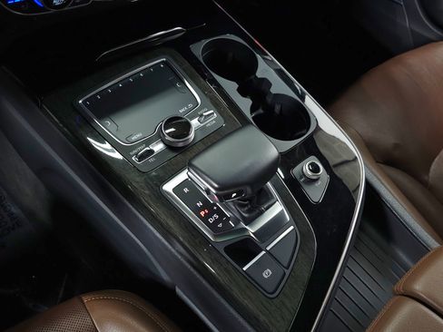 Used 2018 Audi Q7 3.0T Prestige w/ Prestige Package image 37